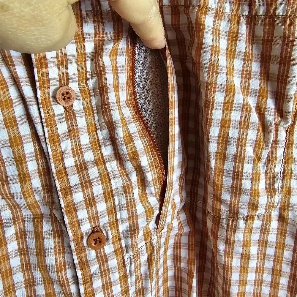 The North Face Men's Lightweight Camp Shirt in Orange Plaid Size Large